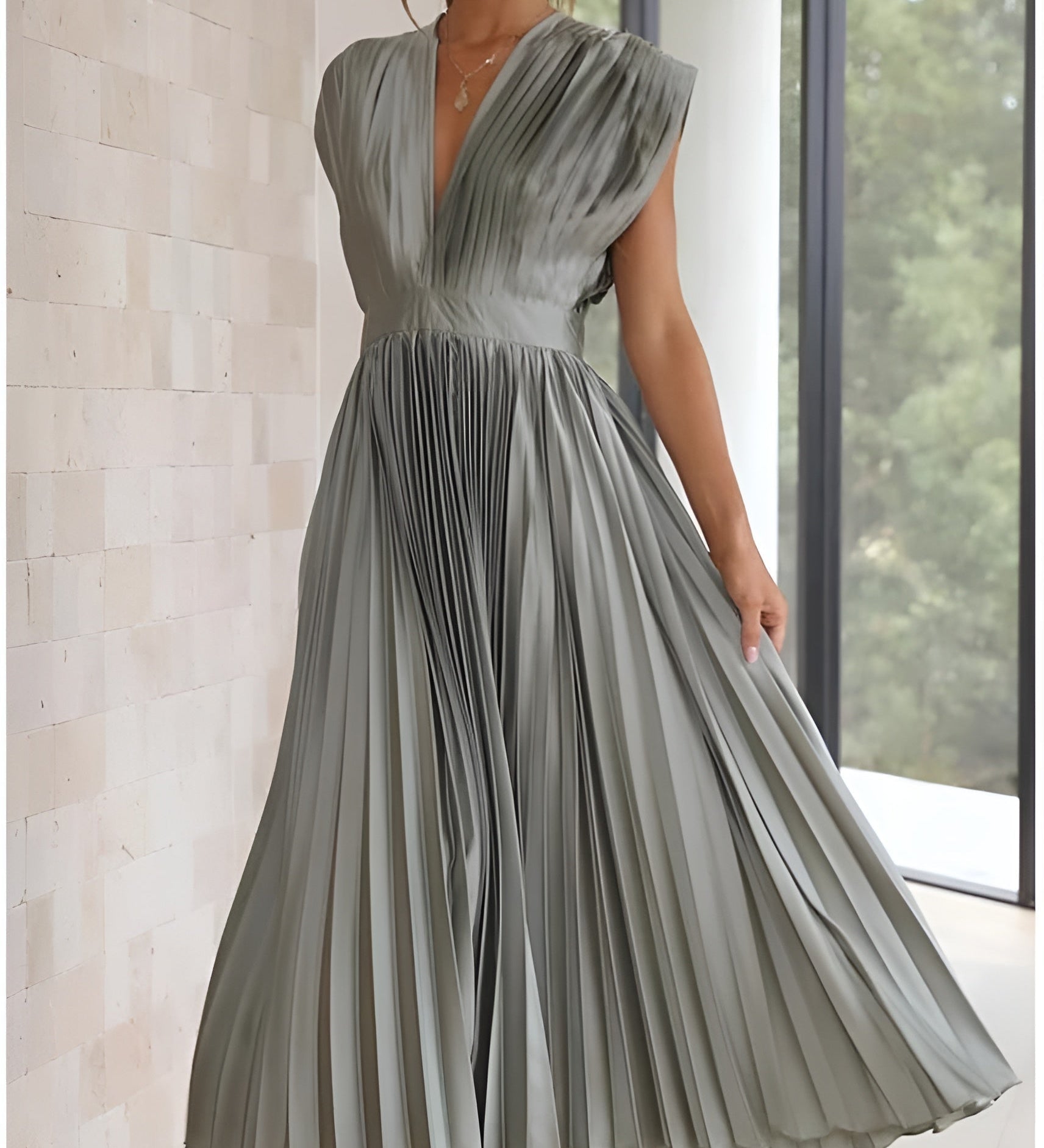 Selina | Vestido sem mangas com pregas e fecho éclair