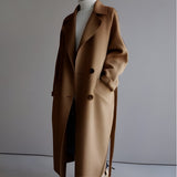 GRACE | Casaco elegante com cinto estruturado