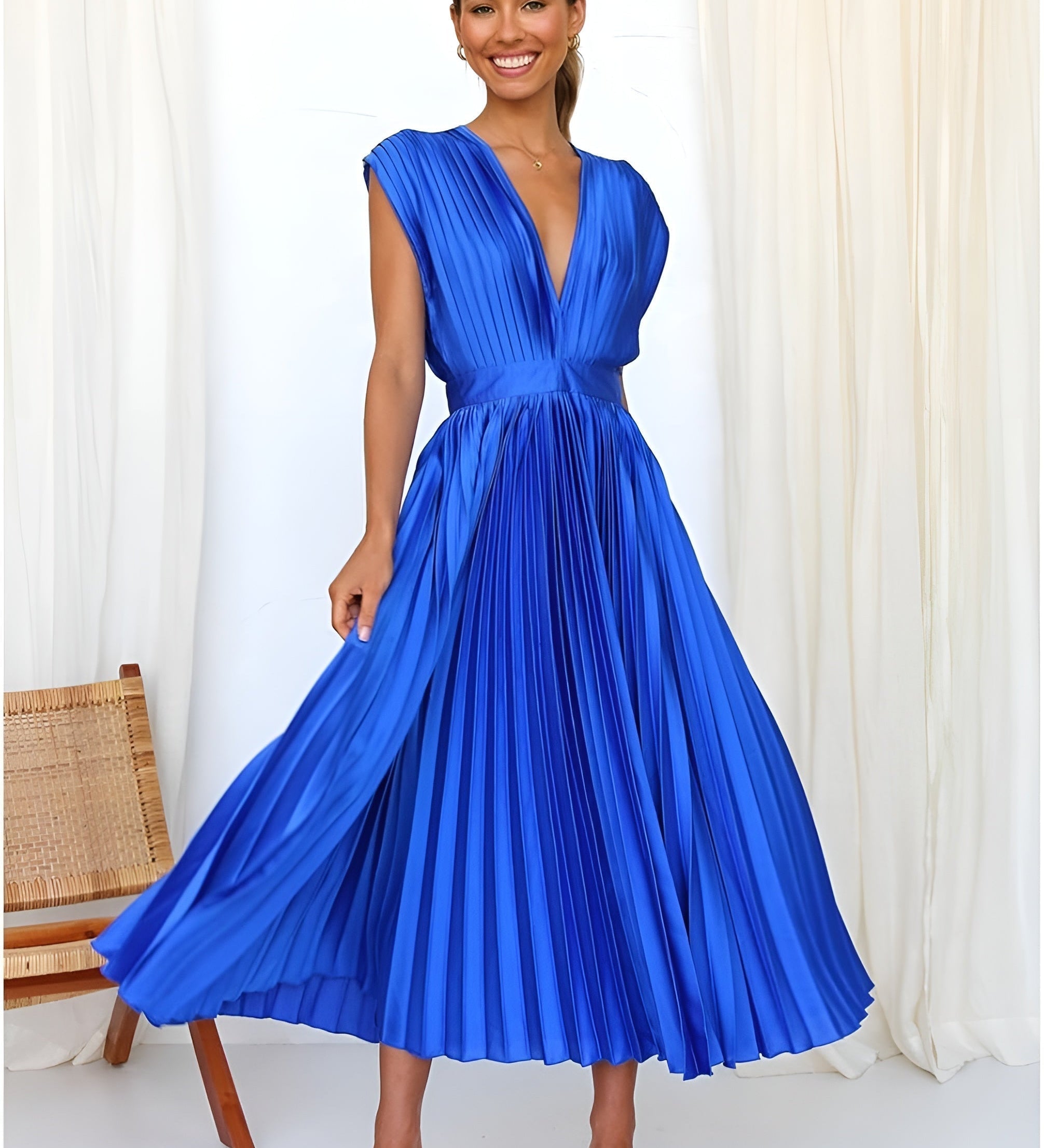Selina | Vestido sem mangas com pregas e fecho éclair
