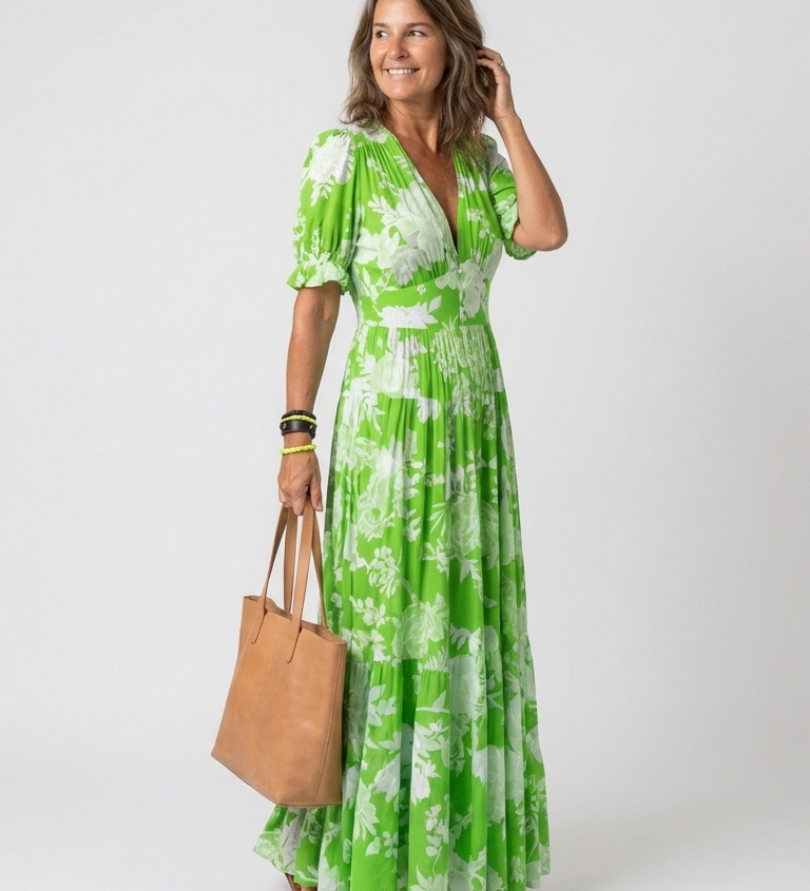 Juliette | Vestido midi com flores, mangas curtas e decote em V