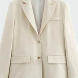 Casaco Oversized com Linha Moderna